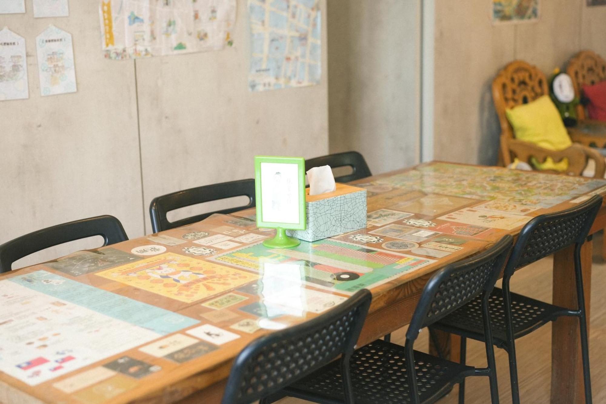 Loft18 Hostel Tainan Buitenkant foto