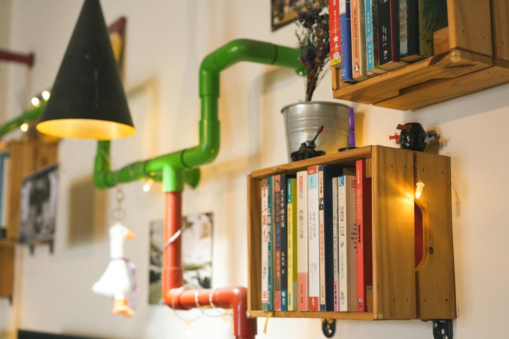 Loft18 Hostel Tainan Buitenkant foto
