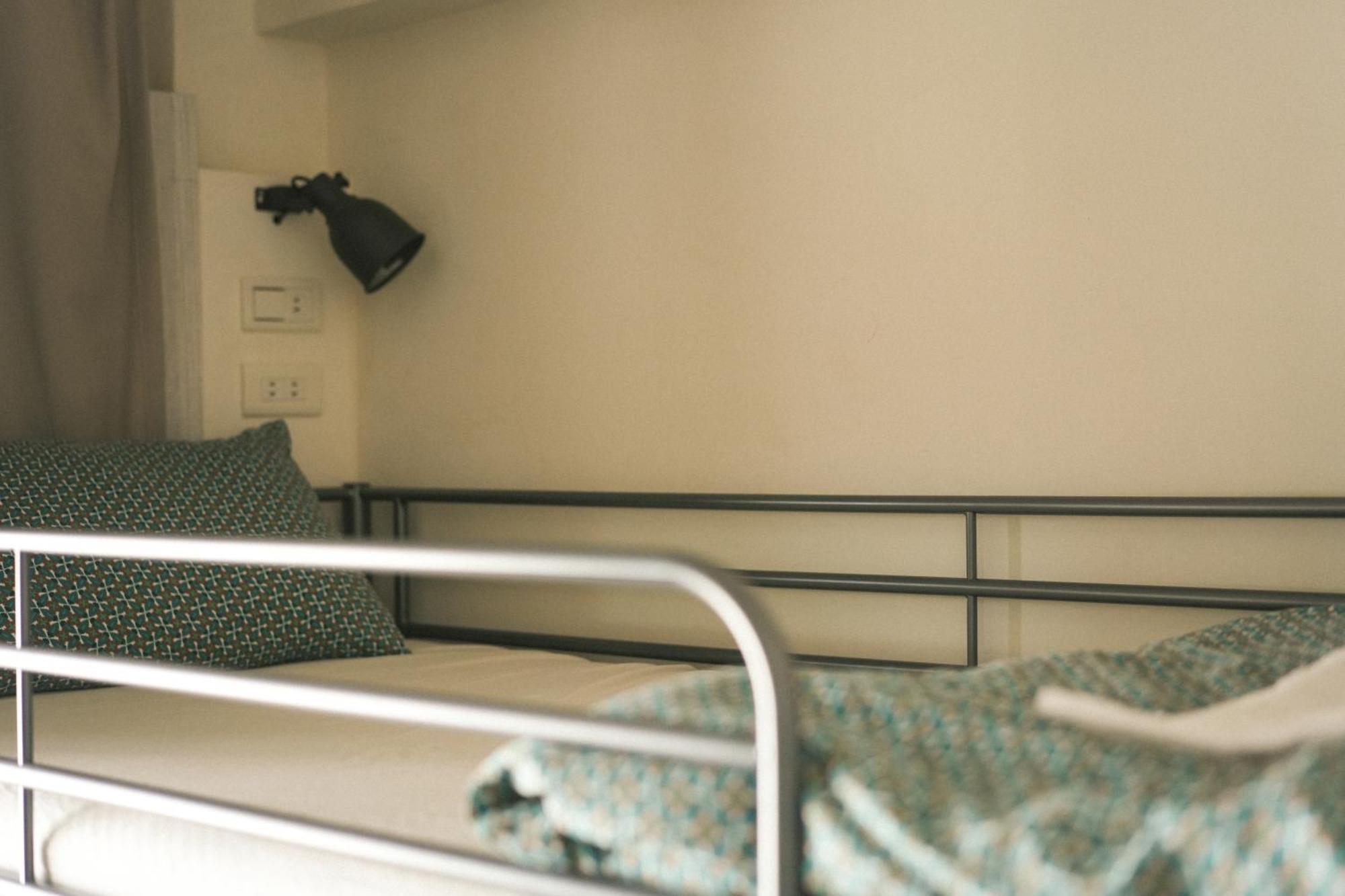 Loft18 Hostel Tainan Kamer foto