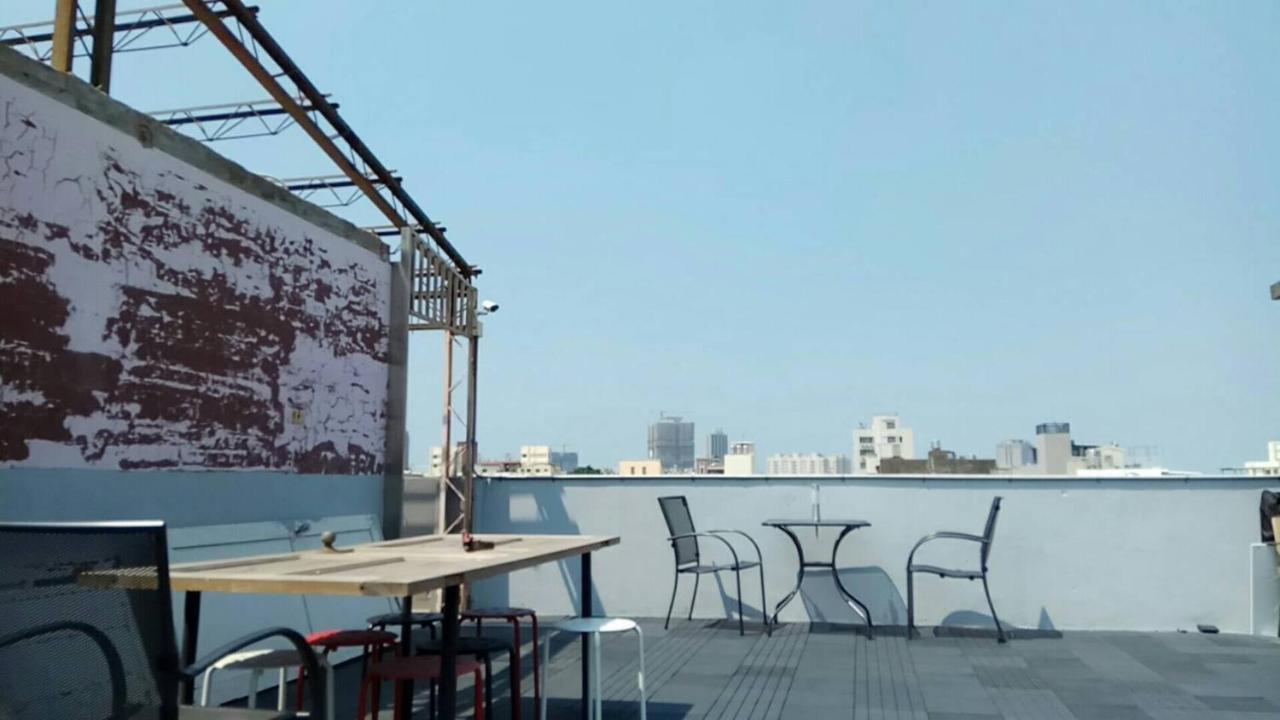 Loft18 Hostel Tainan Buitenkant foto